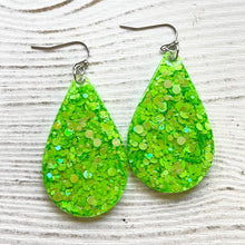Load image into Gallery viewer, Randans Frameless Dangle Teardrops- green
