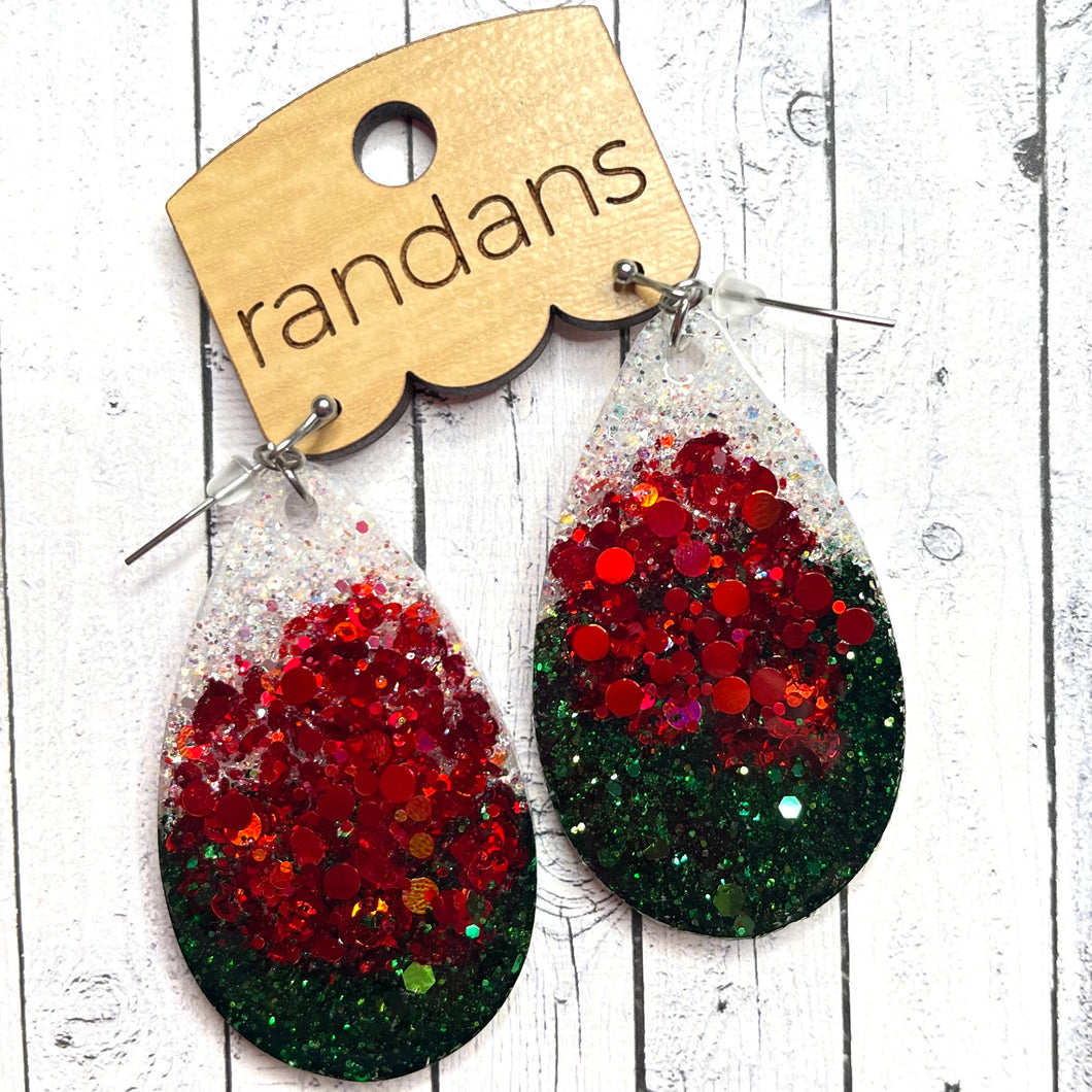 Randans resin/acrylic/wood dangle earrings- ombre christmas